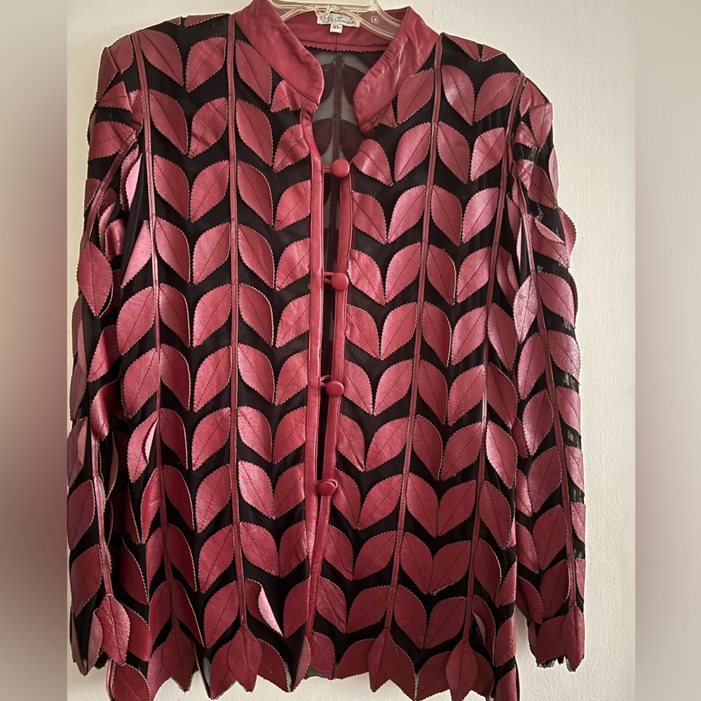 Leather Chic Pink Leaf Patterned Jacket Lining Po… - image 2